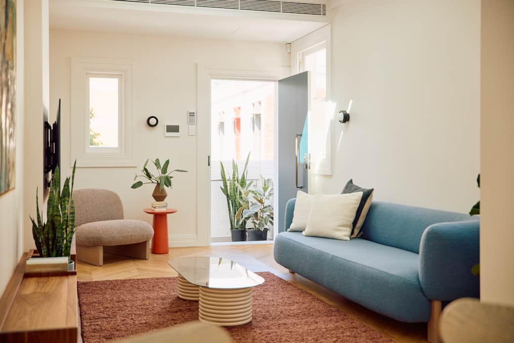 MG Suite - Living Area, Main Entrance from Eliza Street