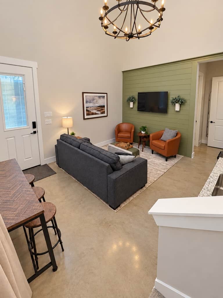Family Room / Kitchenette