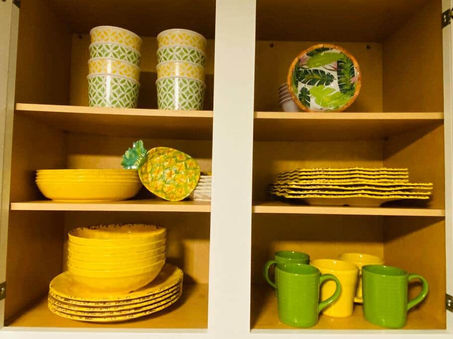 Cups, glasses, plates, pots and pans Cups, glasses, plates, pots and pans