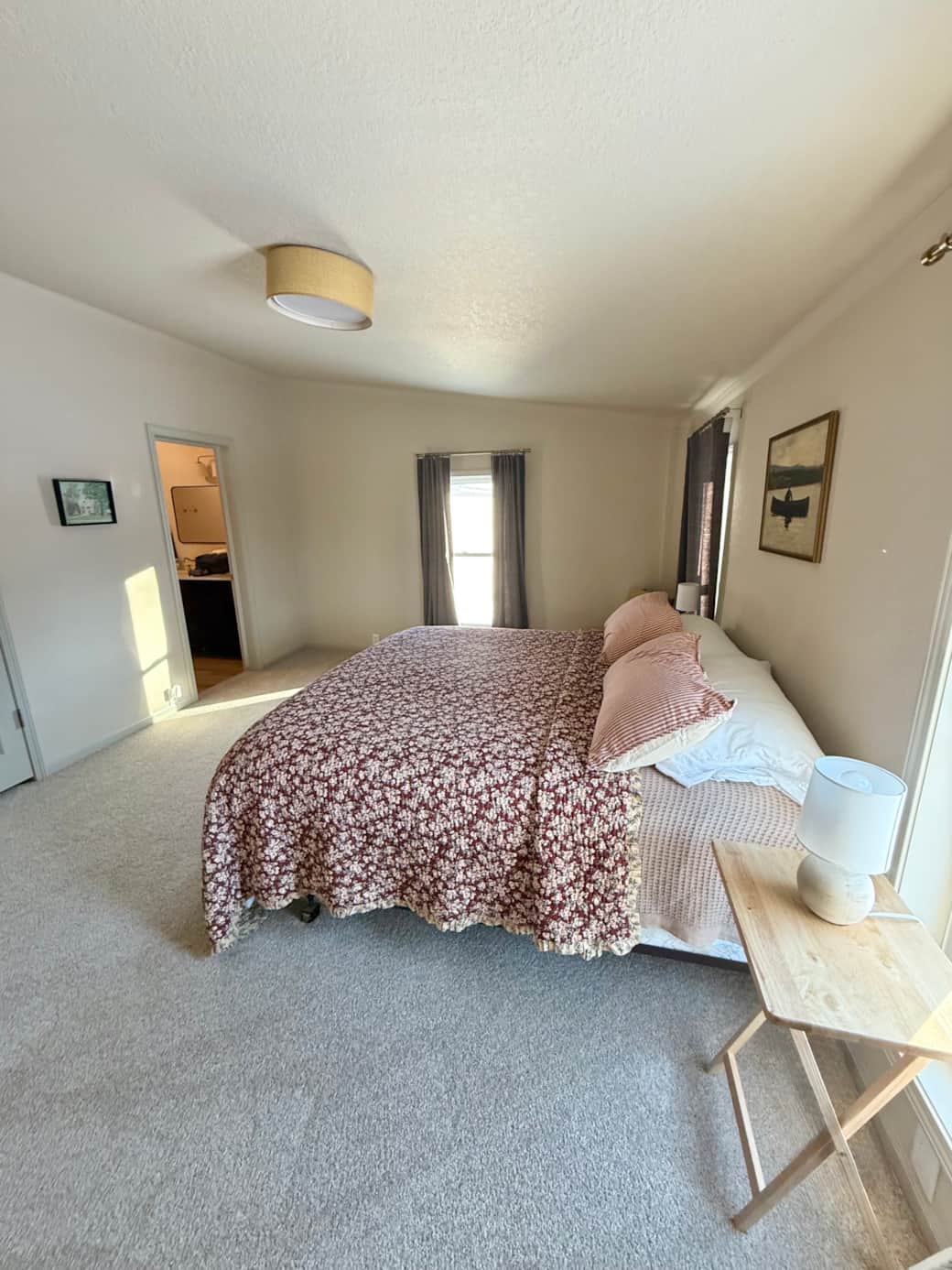 Primary Bedroom (King Bed)