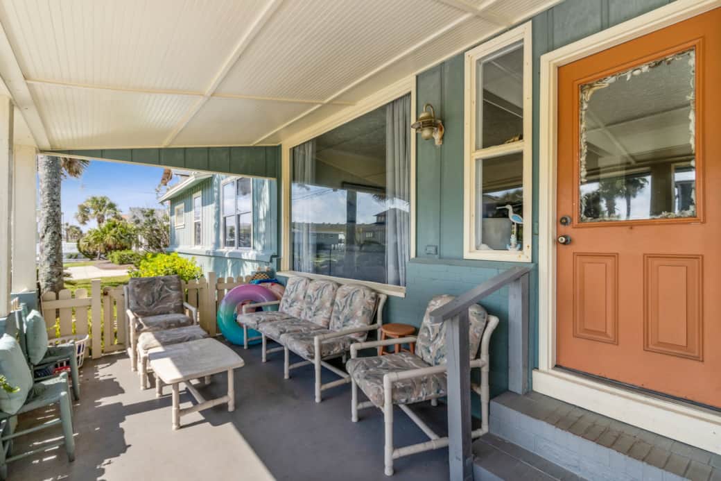 1267 S Fletcher Ave - Front Porch 1
