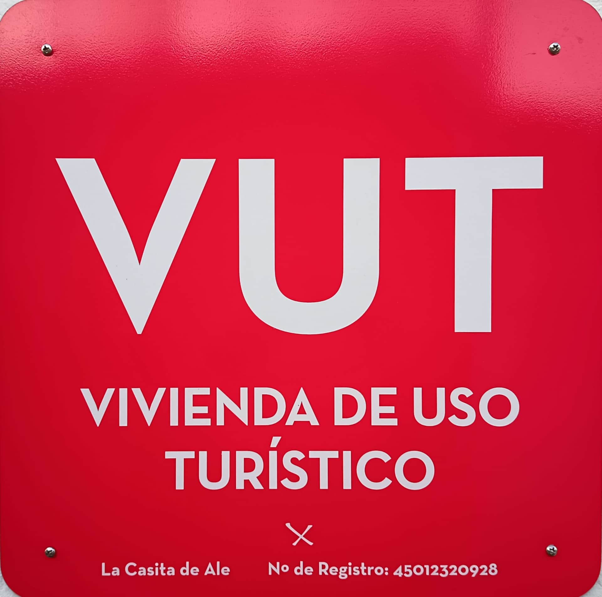 Distintivo oficial VUT de La Casita de Ale, alojamiento rural registrado en Polán para uso turístico en Castilla-La Mancha