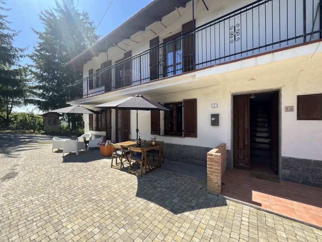 Case Vista Alta Langa - La Cascina
