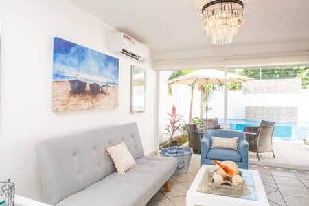 Feel the breeze in this open concept, airy living space. Feel the breeze in this open concept, airy living space.