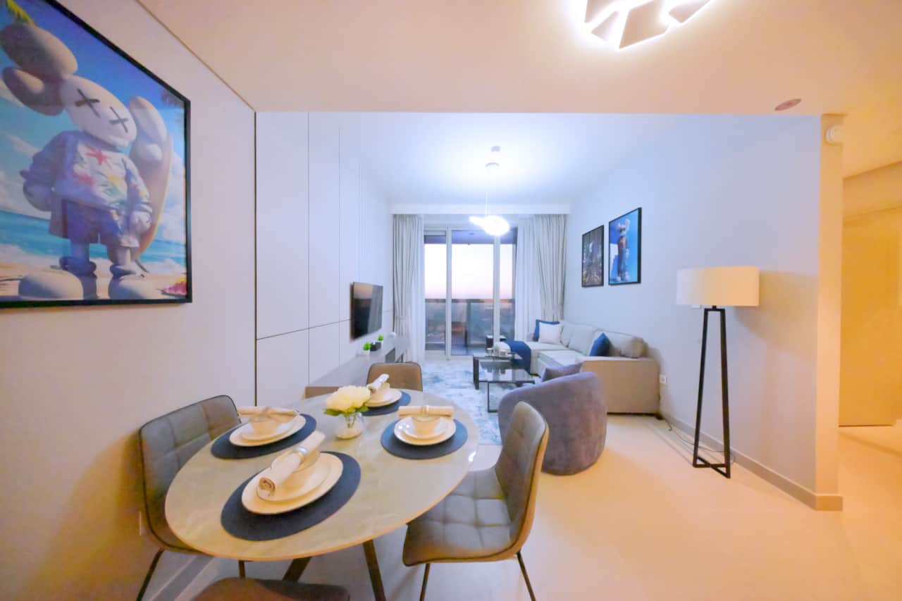 Living and Dinning Table