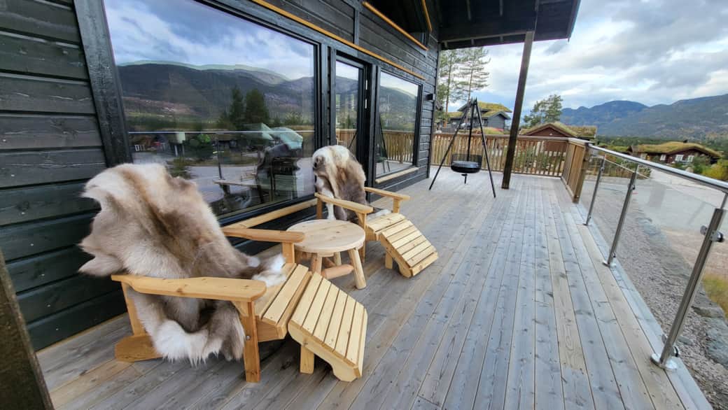 Terras met uitzicht op de bergen