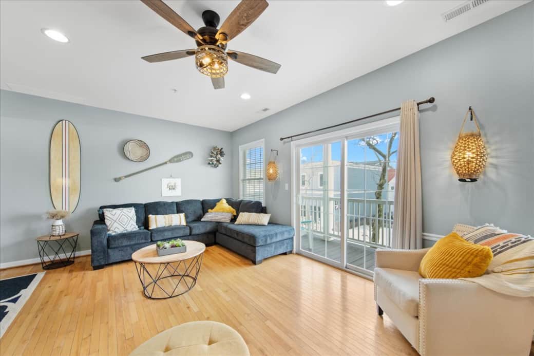 Living Room 4