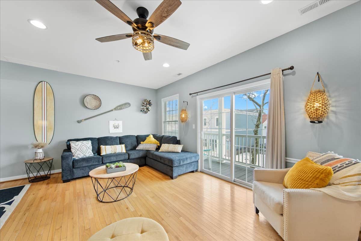 Living Room 4