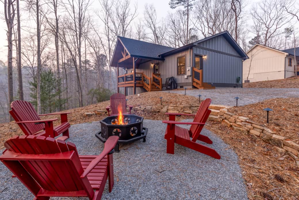 RiverViewGetaway-2_Feature Photo_FirePitView