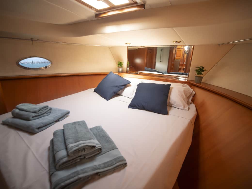 "Jacques Cousteau" room