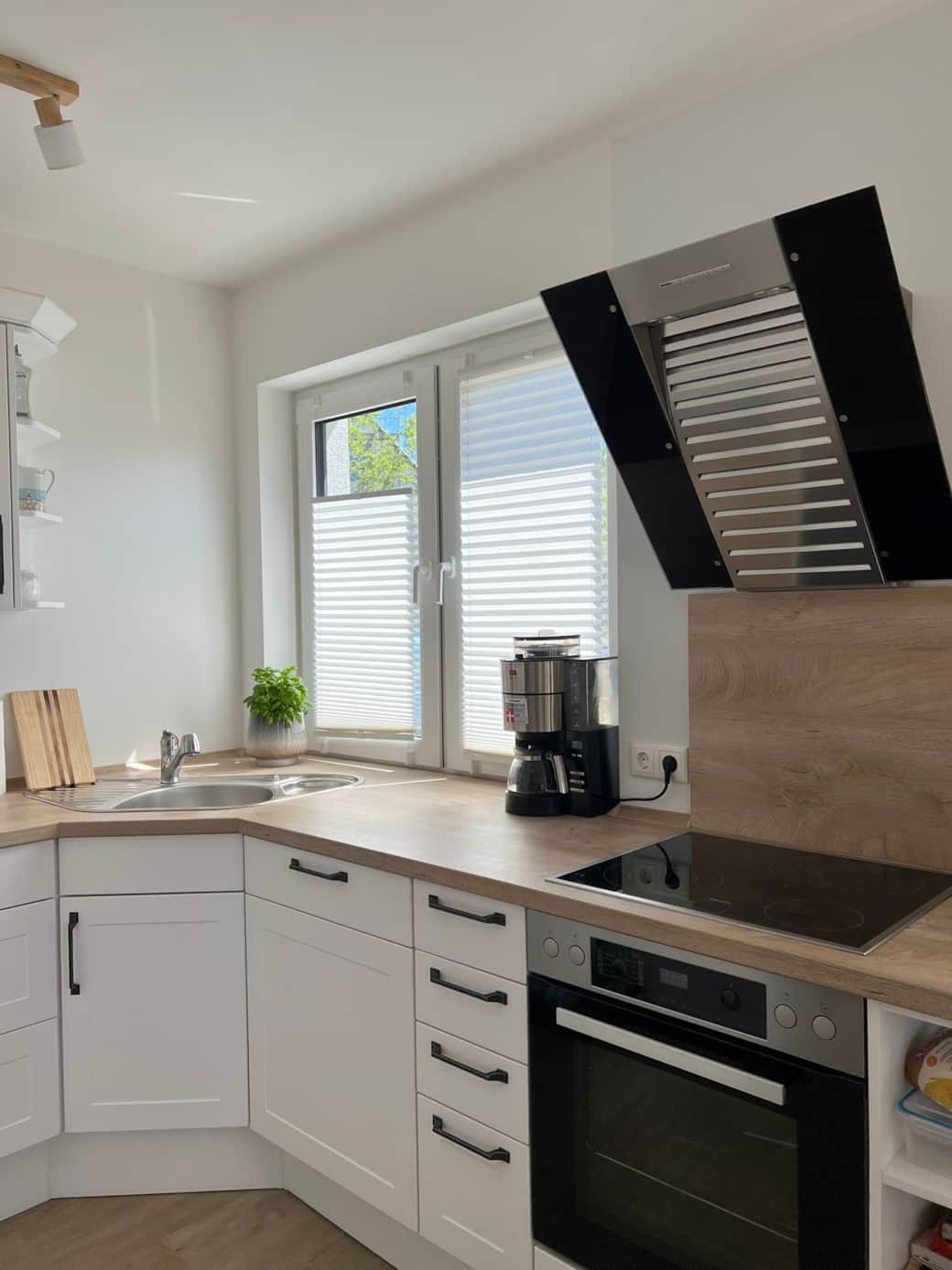 Küche mit Miele Geräten Küche mit Miele Geräten