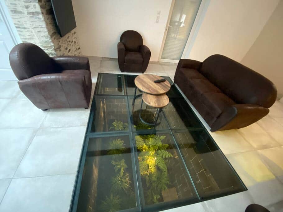 Espace salon sur plancher de verre Espace salon sur plancher de verre