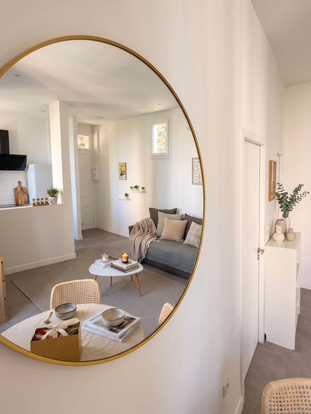 Salon / télévision / coin à manger