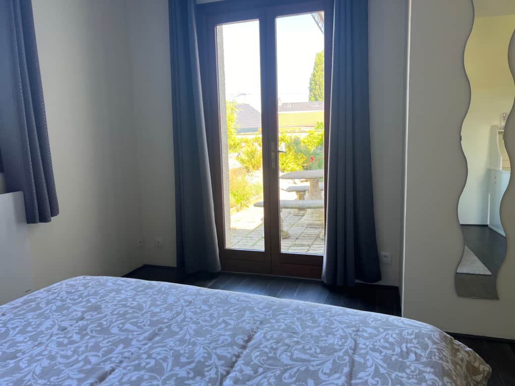 Vue du Lit sur le jardin Vue du Lit sur le jardin