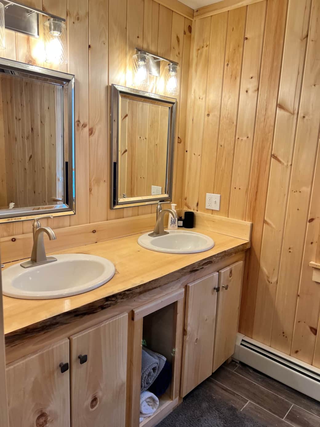 2nd Floor Bathroom