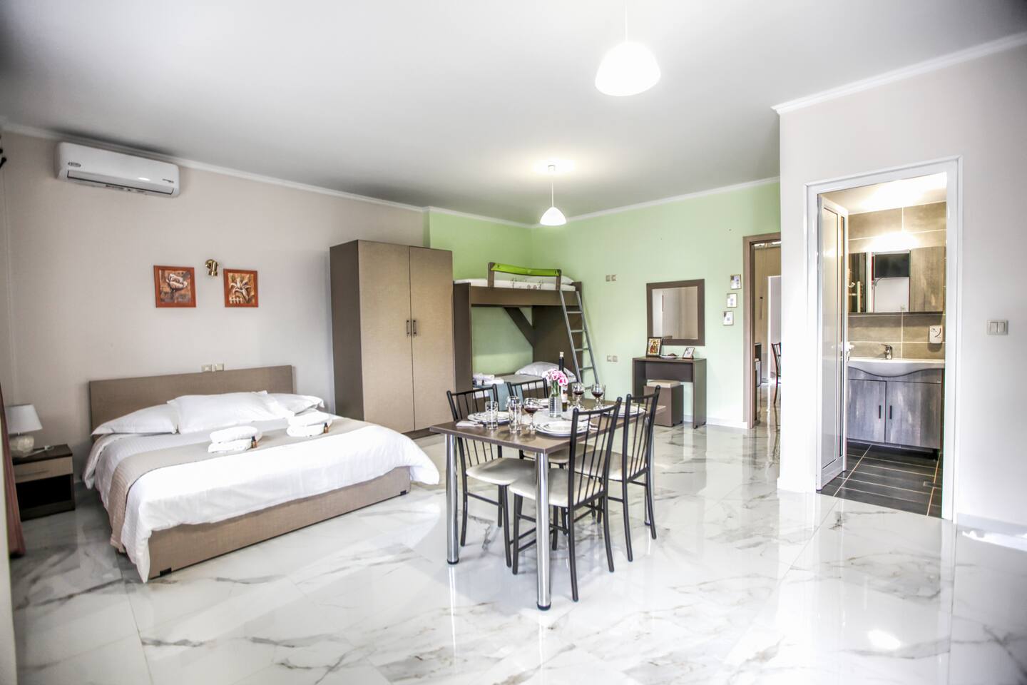Del Sol Meteora Luxurious Family Suites #1