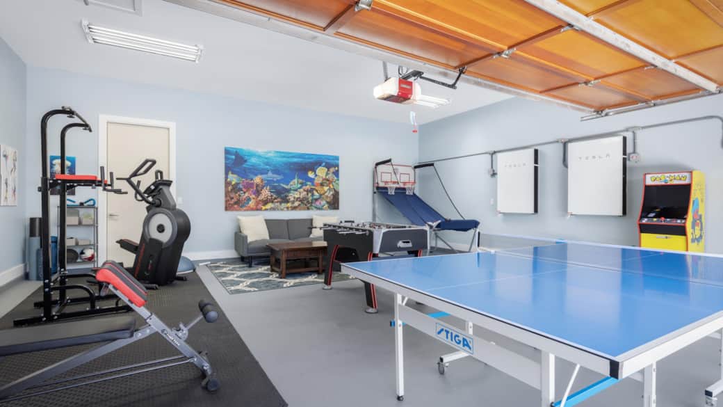 Exercise and game room