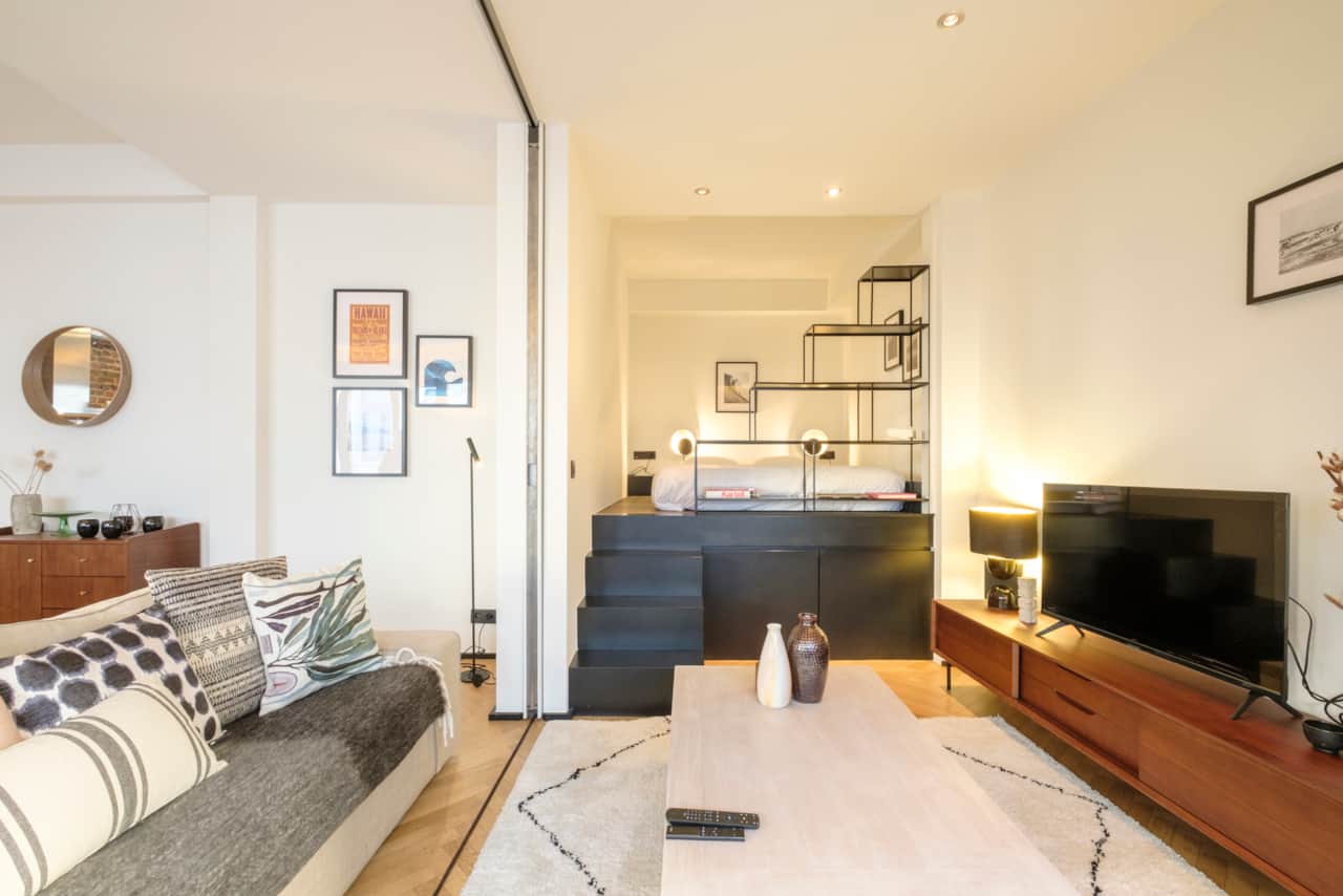 Living area / bedroom #2