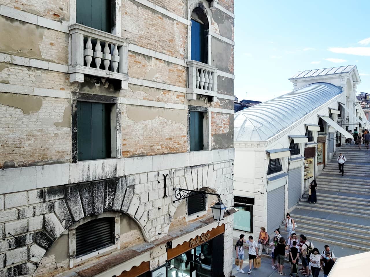 The view of the Rialto Bridge