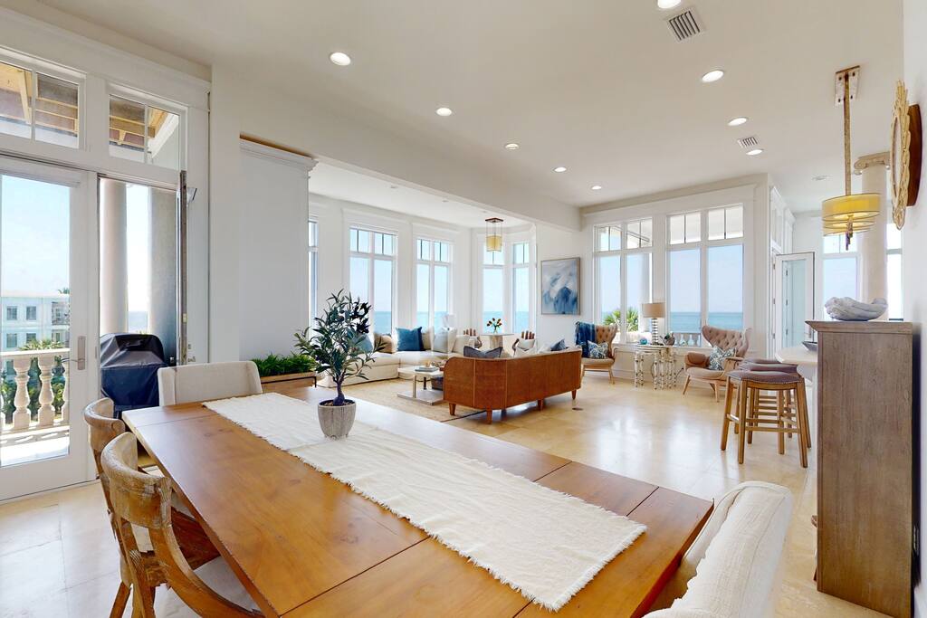 Large living areas with outdoor dining porch - third floor