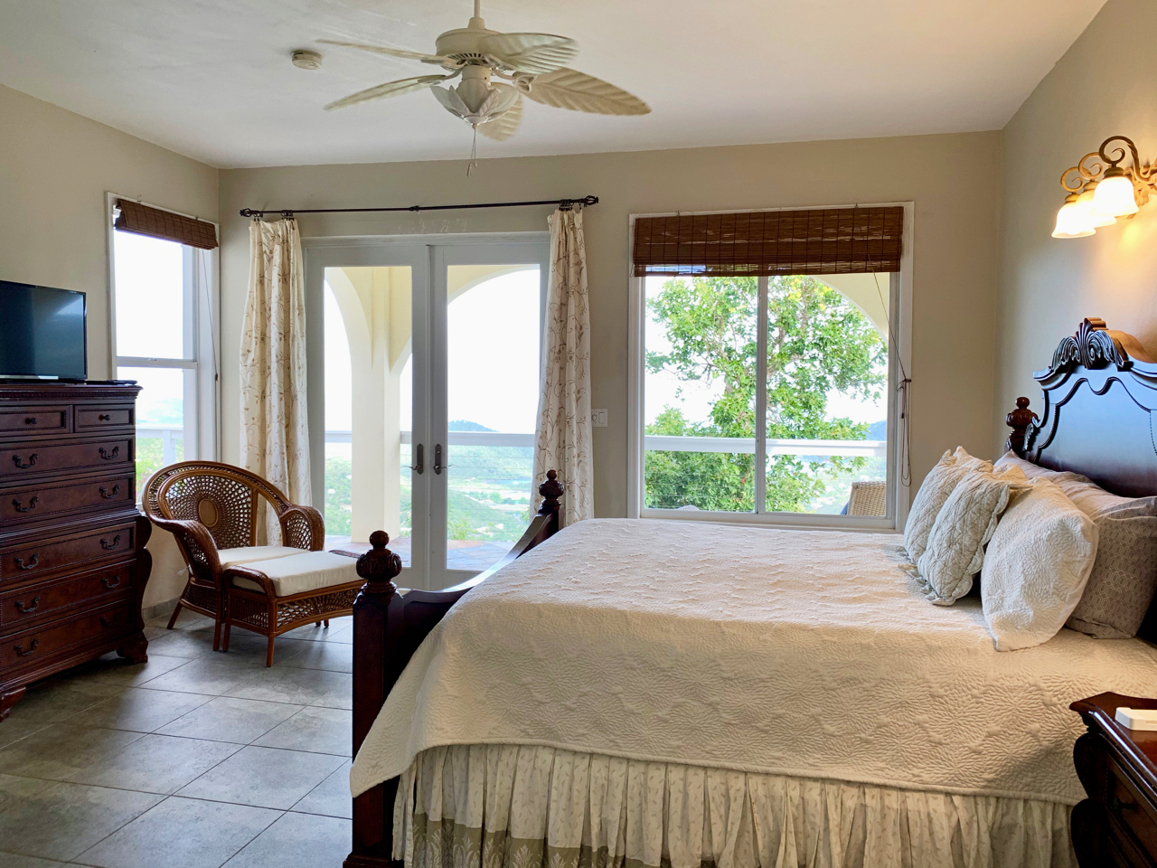 King en suite bedroom on main level