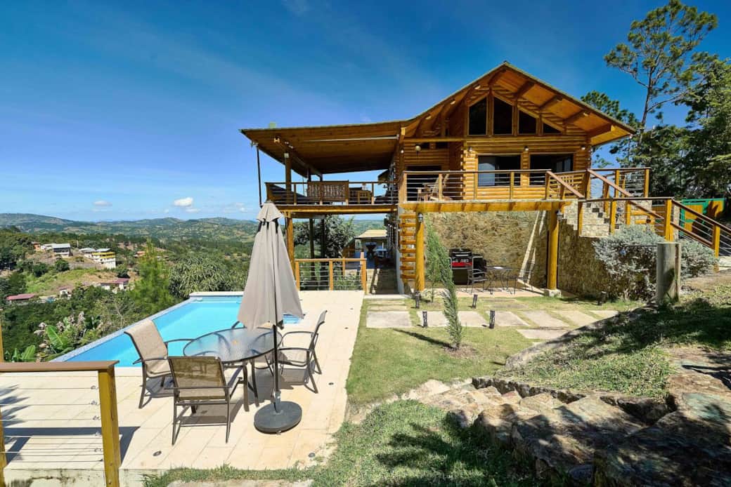 Log Cabin with Pool Jarabacoa Log Cabin with Pool Jarabacoa
