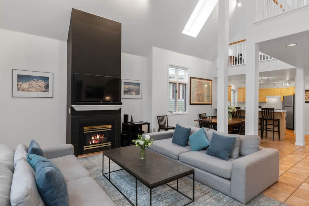 Main sitting area at 445 West Depot Avenue with plenty of comfortable seating and gas fireplace Main sitting area at 445 West Depot Avenue with plenty of comfortable seating and gas fireplace