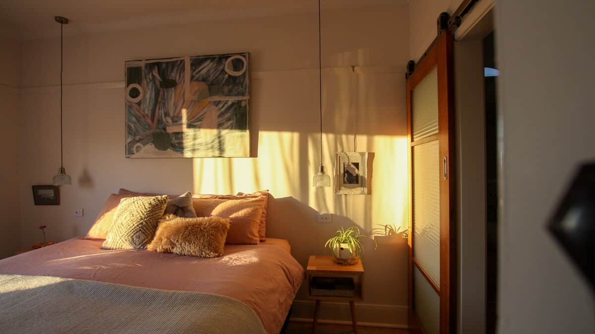 A space made for slow mornings and cosy nights. 