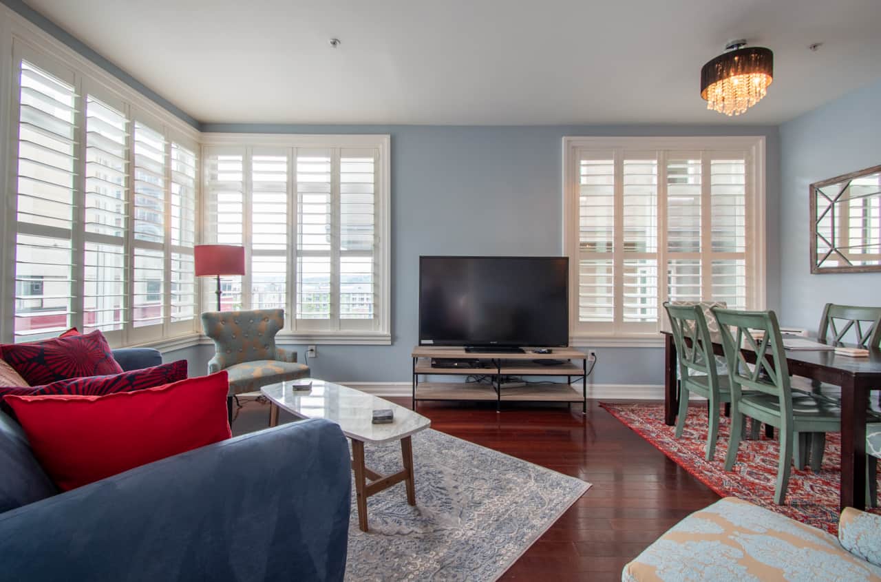 Living Room with 60" Television