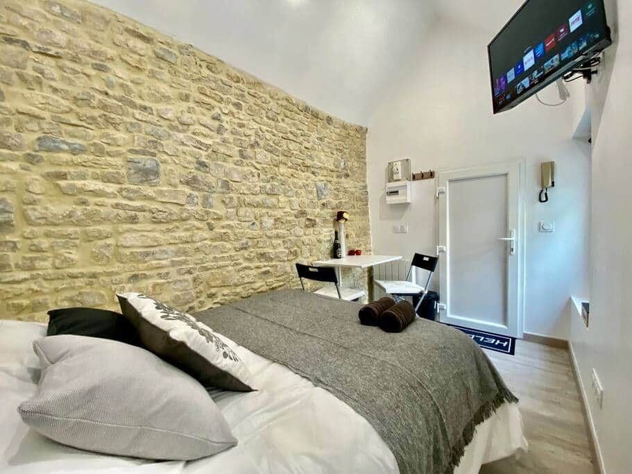 Bed in the City