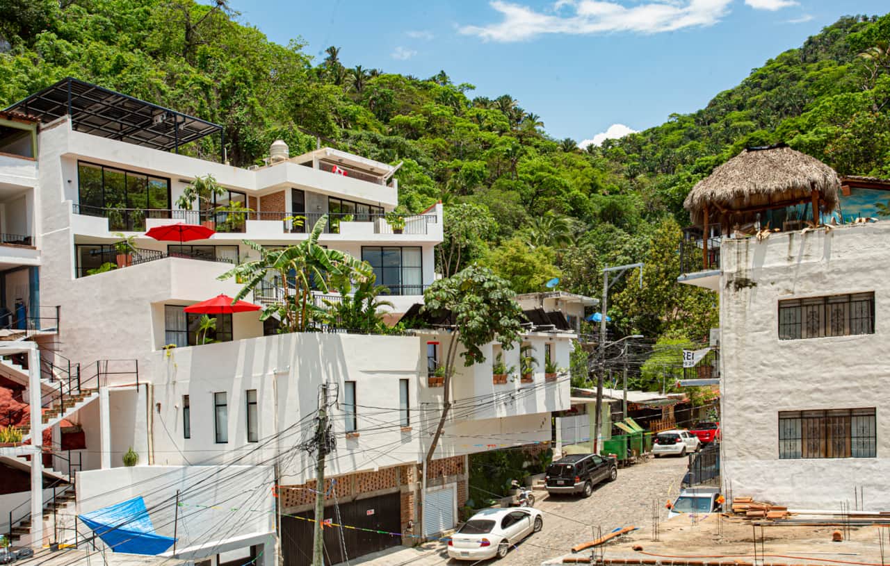 5A Exterior Day w Mountain - Photo Credit Josef Kandoll W .jpg