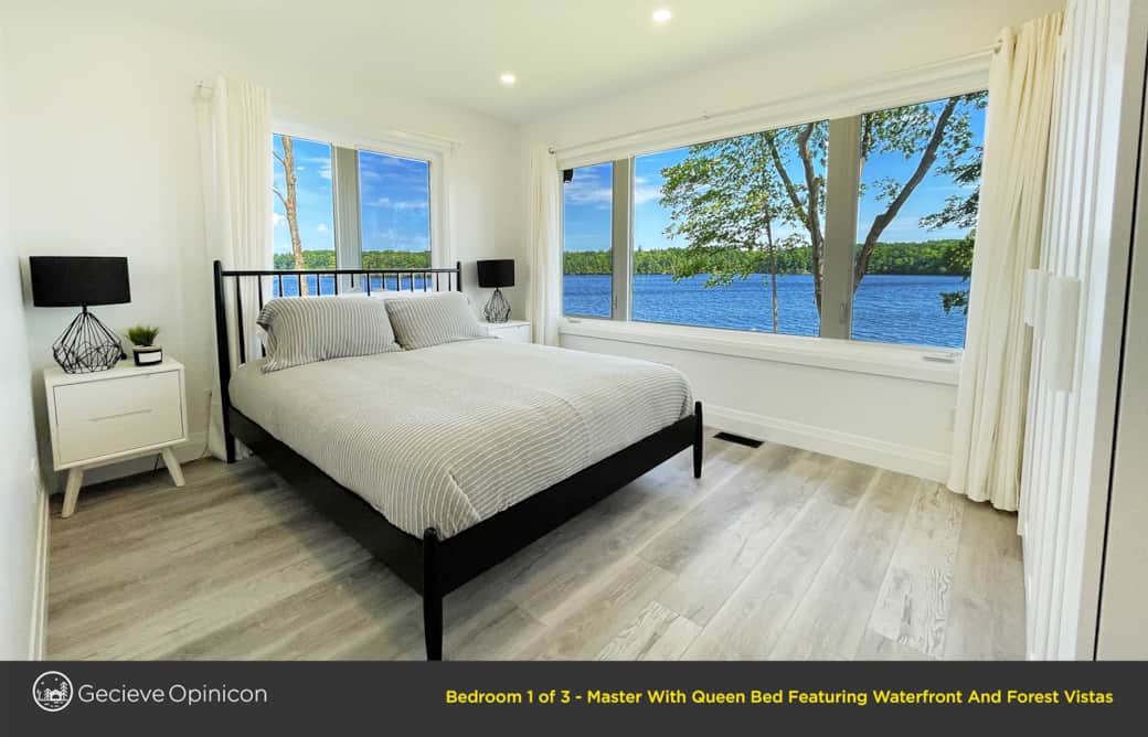 Rideau Lakes Vacation Cottage Rental Primary Bedroom
