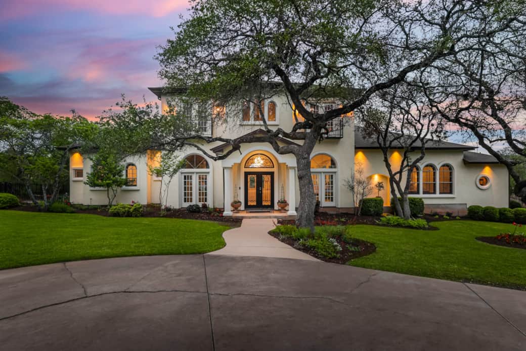 4000 Square Feet 4000 Square Feet