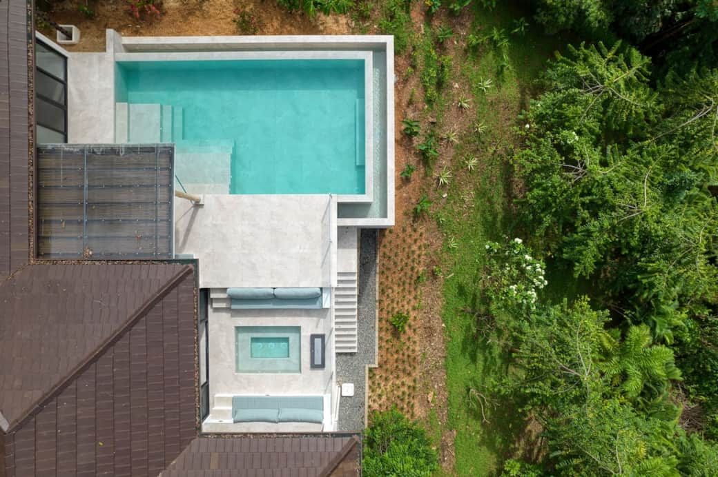The pool and Jacuzzy lounge area.
