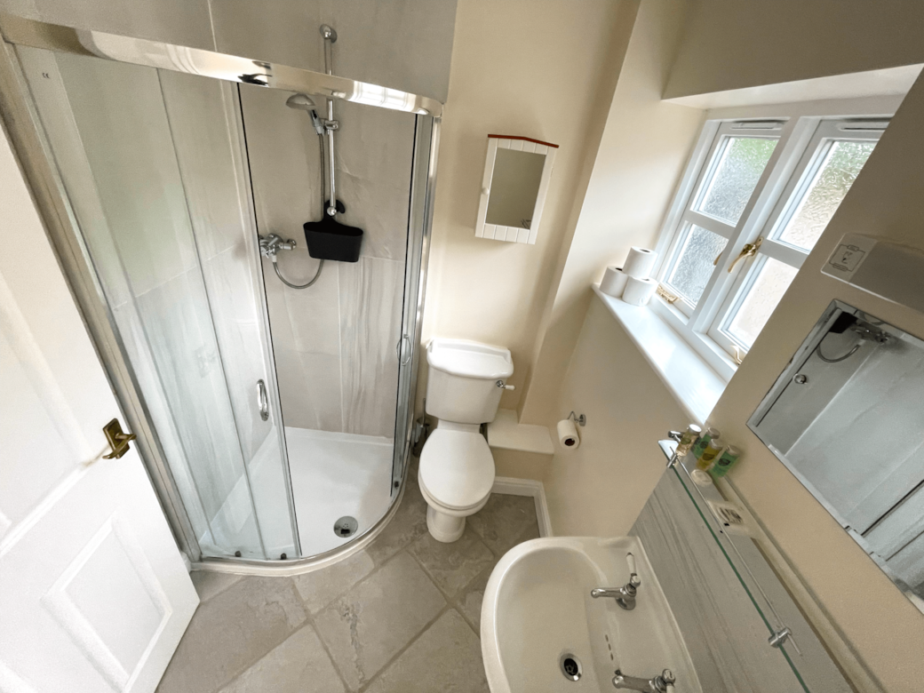 Bathroom downstairs 