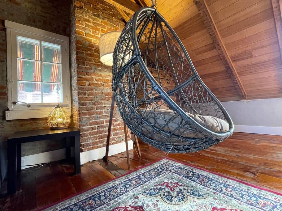 NEST LOFT LOUNGER