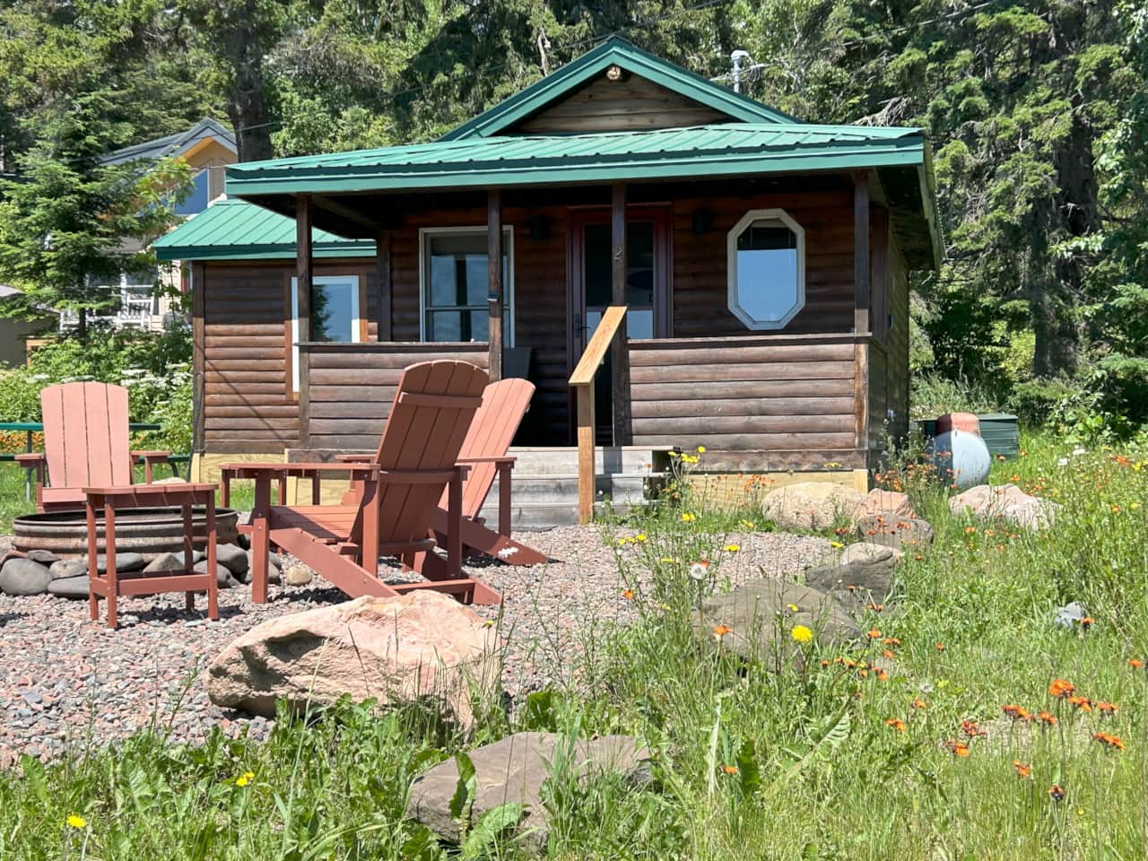 Eve's Place Cabin 2 stairs to porch.
