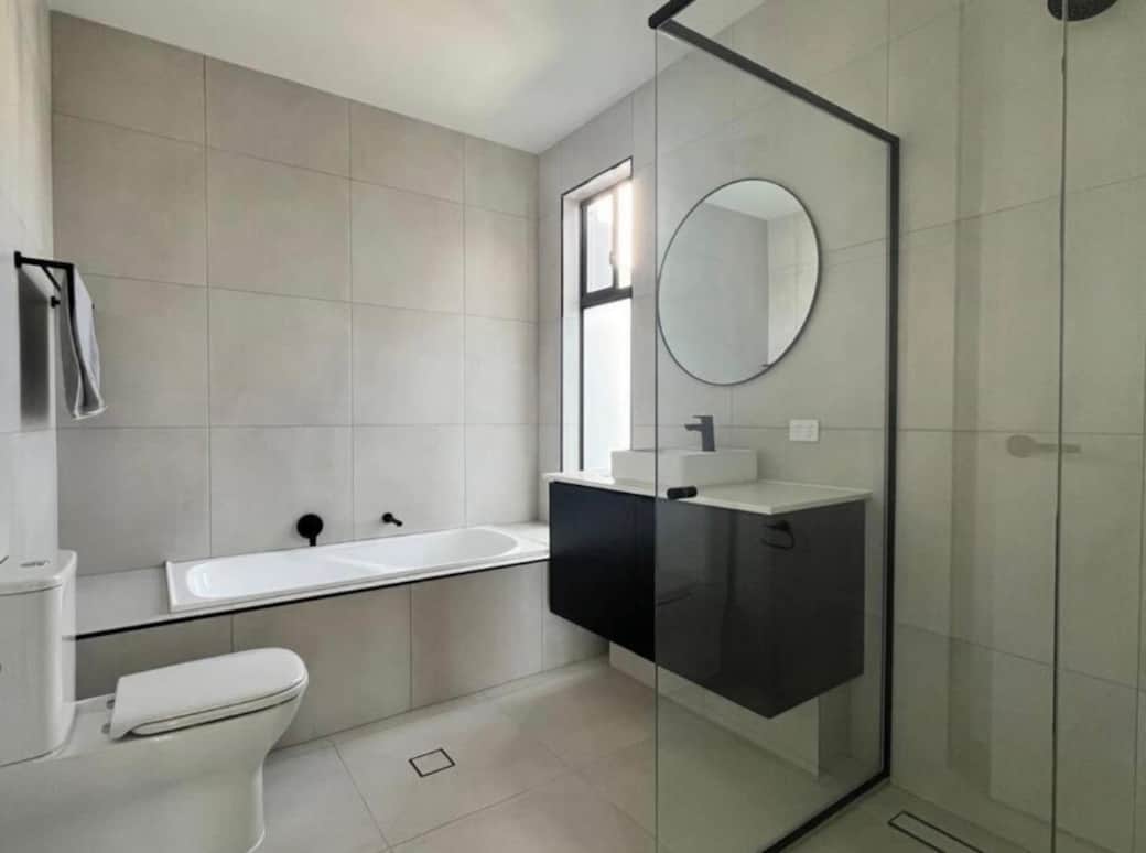 Luxury Bathroom with Relaxing Bathtub Luxury Bathroom with Relaxing Bathtub