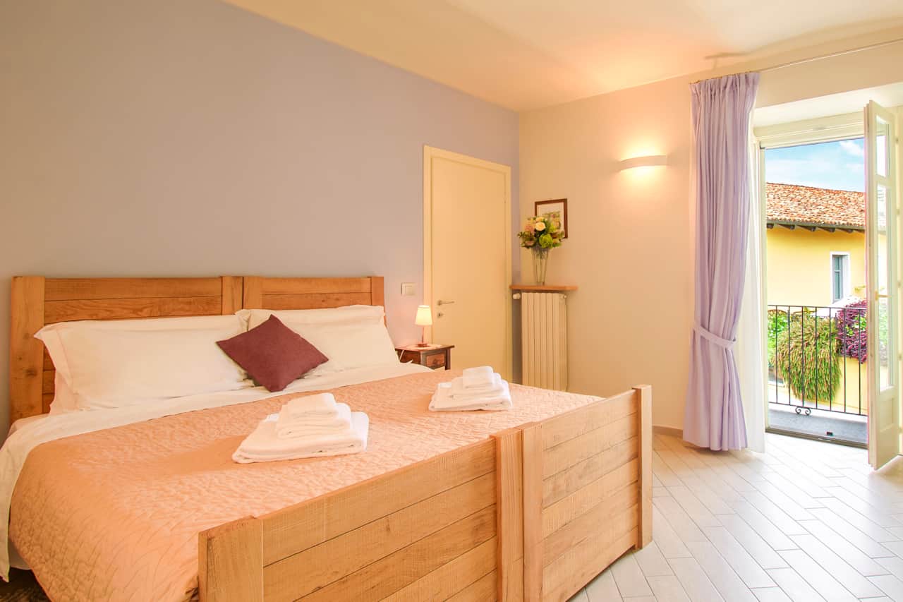 Ampia e confortevole camera da letto
