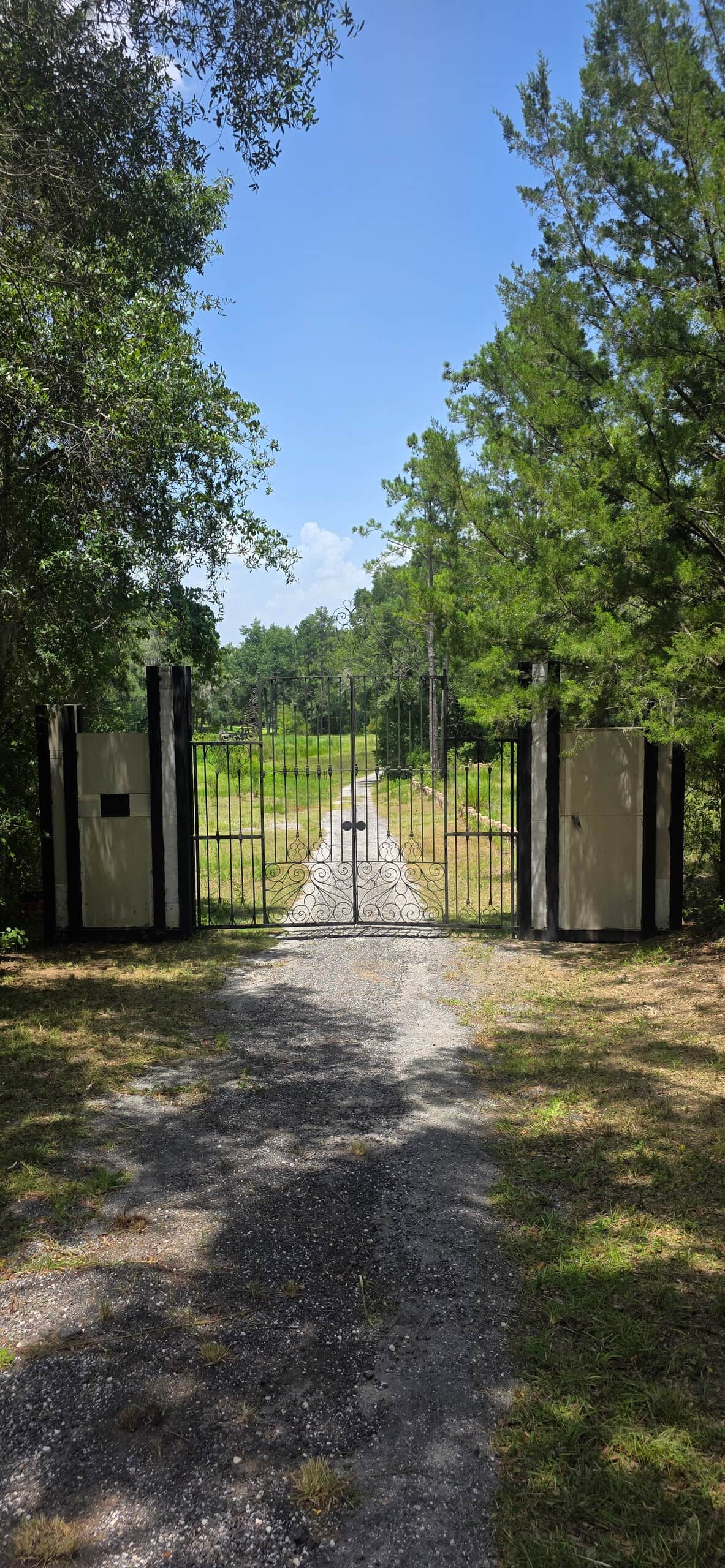 Main entrance 