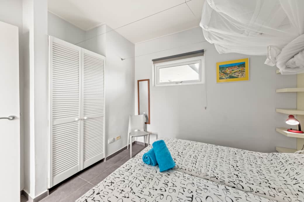 1st bedroom