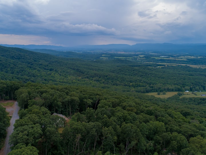 Find your sanctuary: Escape from the hustle & bustle, surrounded by breathtaking views.