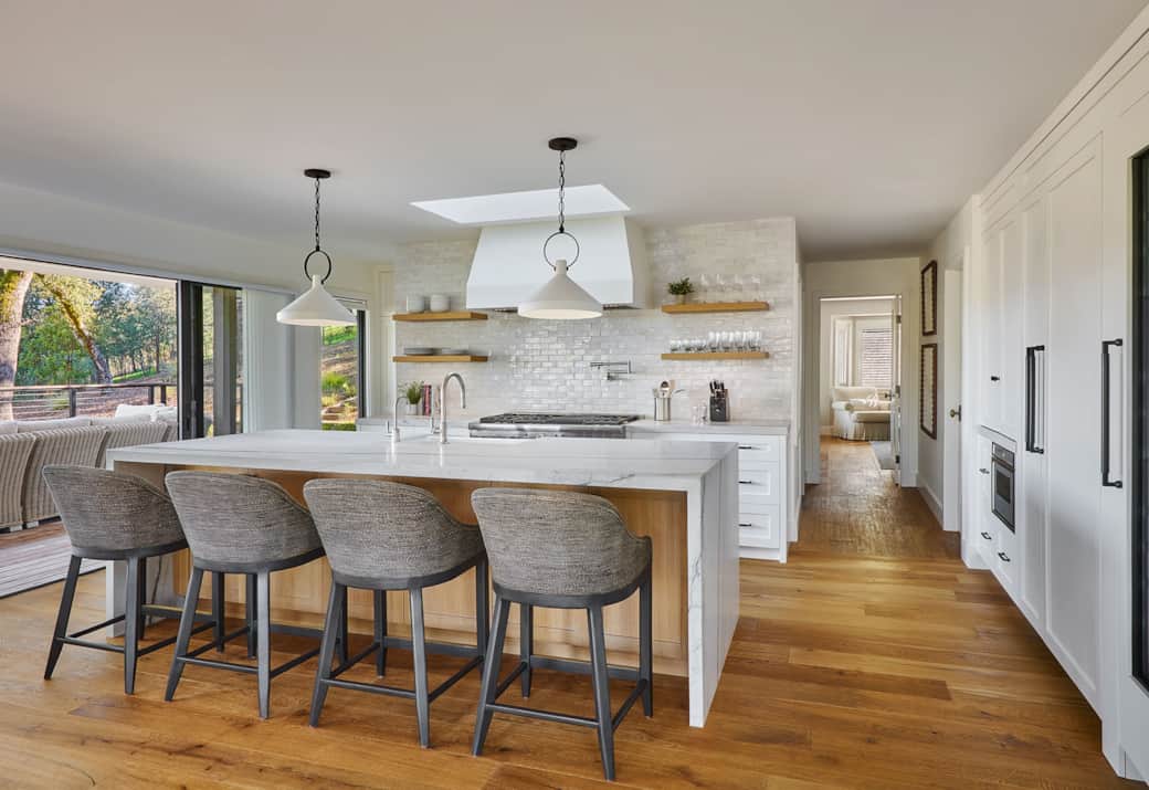 Seated Bar Top Kitchen
