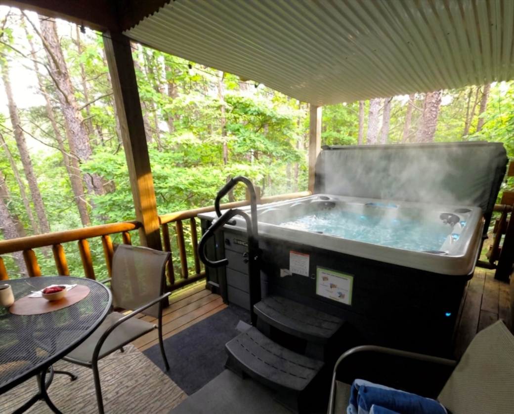 Hot Tub with a View at Rustic Ridge Lodge