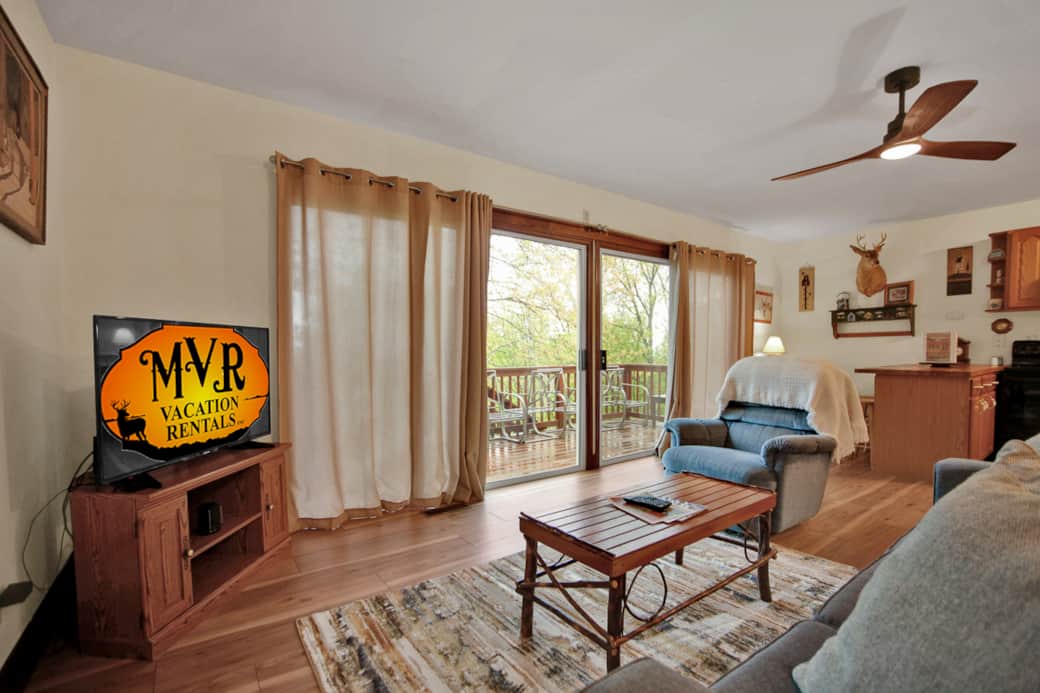 Villa with a View 2 bedroom 1 bathroom, sleeps 4, wifi, AC, dogs allowed!