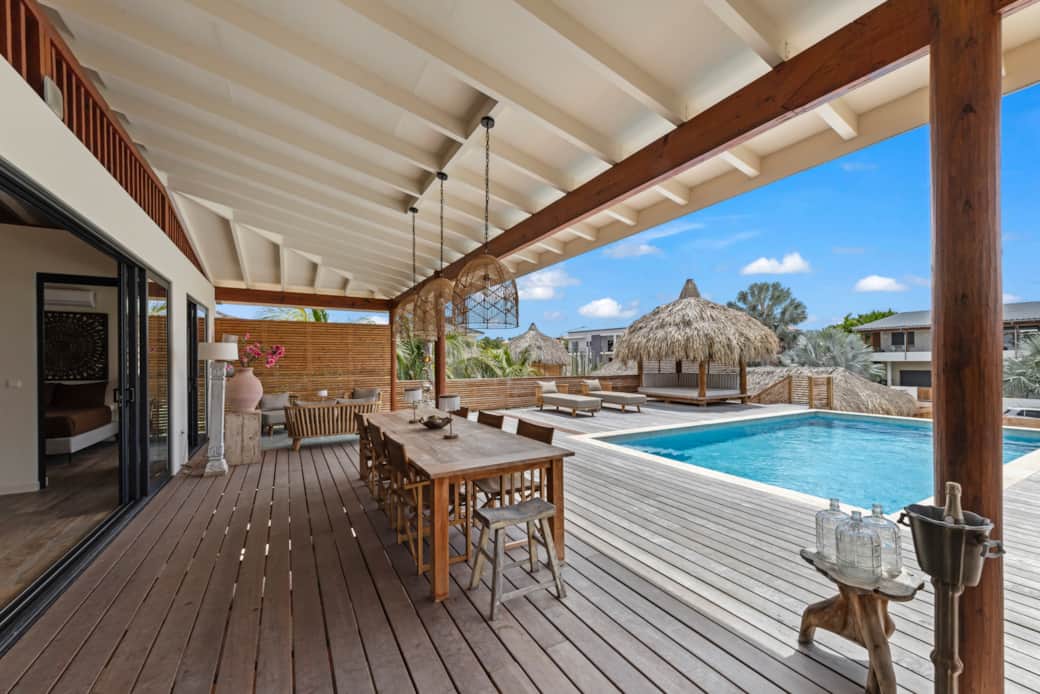 Terras met zicht op relax plek