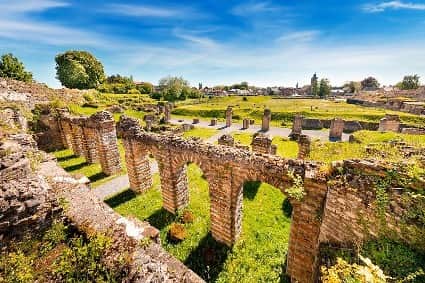 FORUM ANTIQUE DE BAVAY