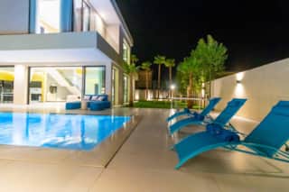 Villa luxe Élégante, Piscine chauffée privée, Jeux — photo 3