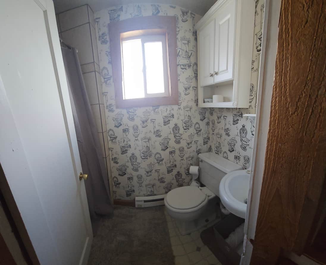 Hunter Bathroom
