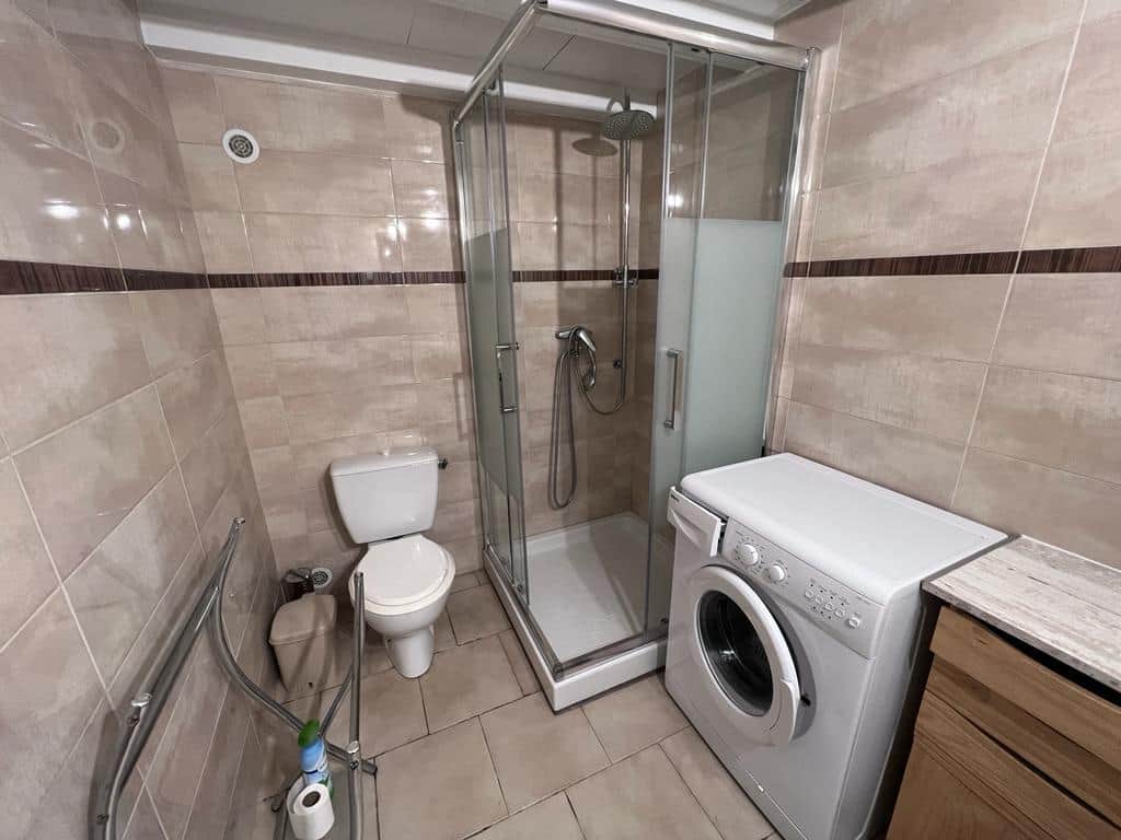 Salle de bain/WC et Lave Linge
